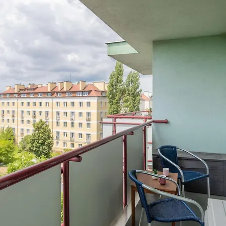 Air-conditioned Near Lazienki Park With Parking By Renters *