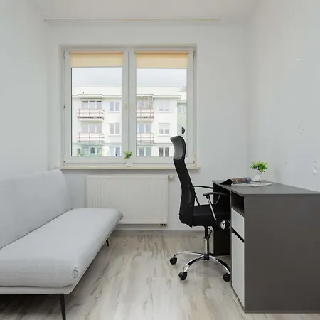 Апартаменты Air-conditioned Near Lazienki Park With Parking By Renters *