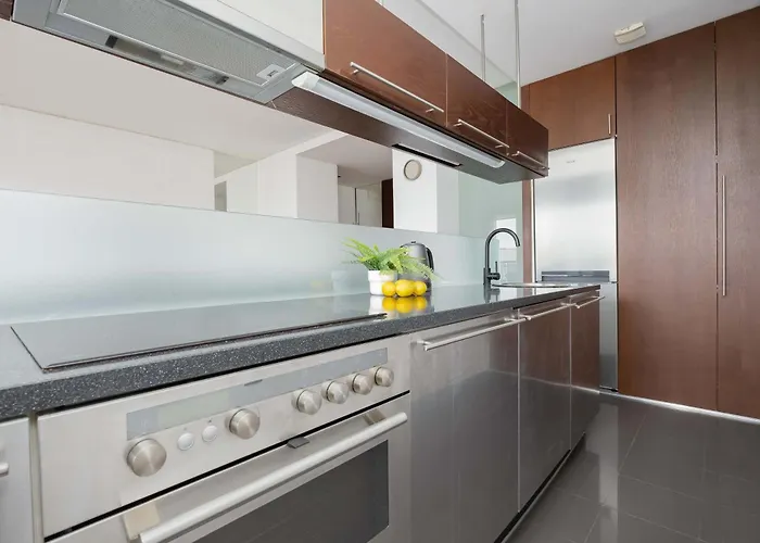 Apartment Air-conditioned Near Lazienki Park With Parking By Renters